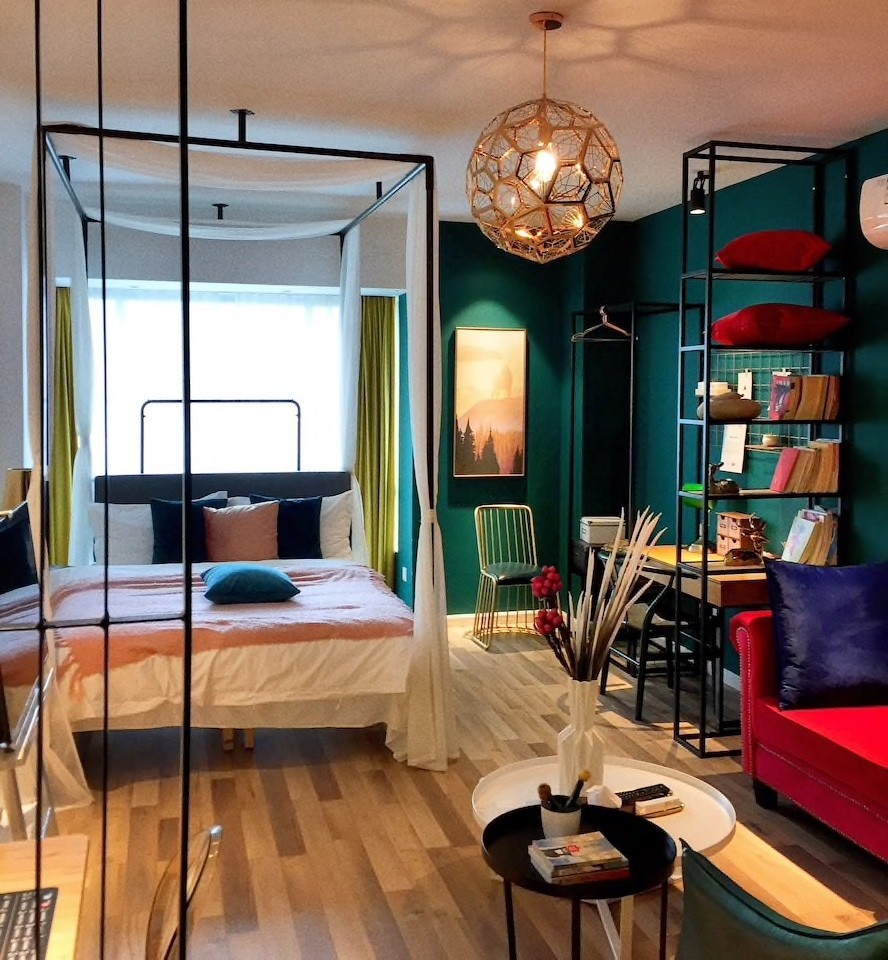 寧波這幾家短租公寓在Airbnb上大受歡迎,墨綠、孔雀藍、高級灰.每一套都是品味典范。